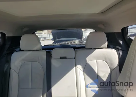 2022 Volvo Xc40 T5 Momentum z USA, uszkodzony, nr VIN YV4162UK5N2656553